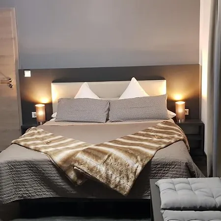 APPART-HOTEL, Röntgenstraße-3